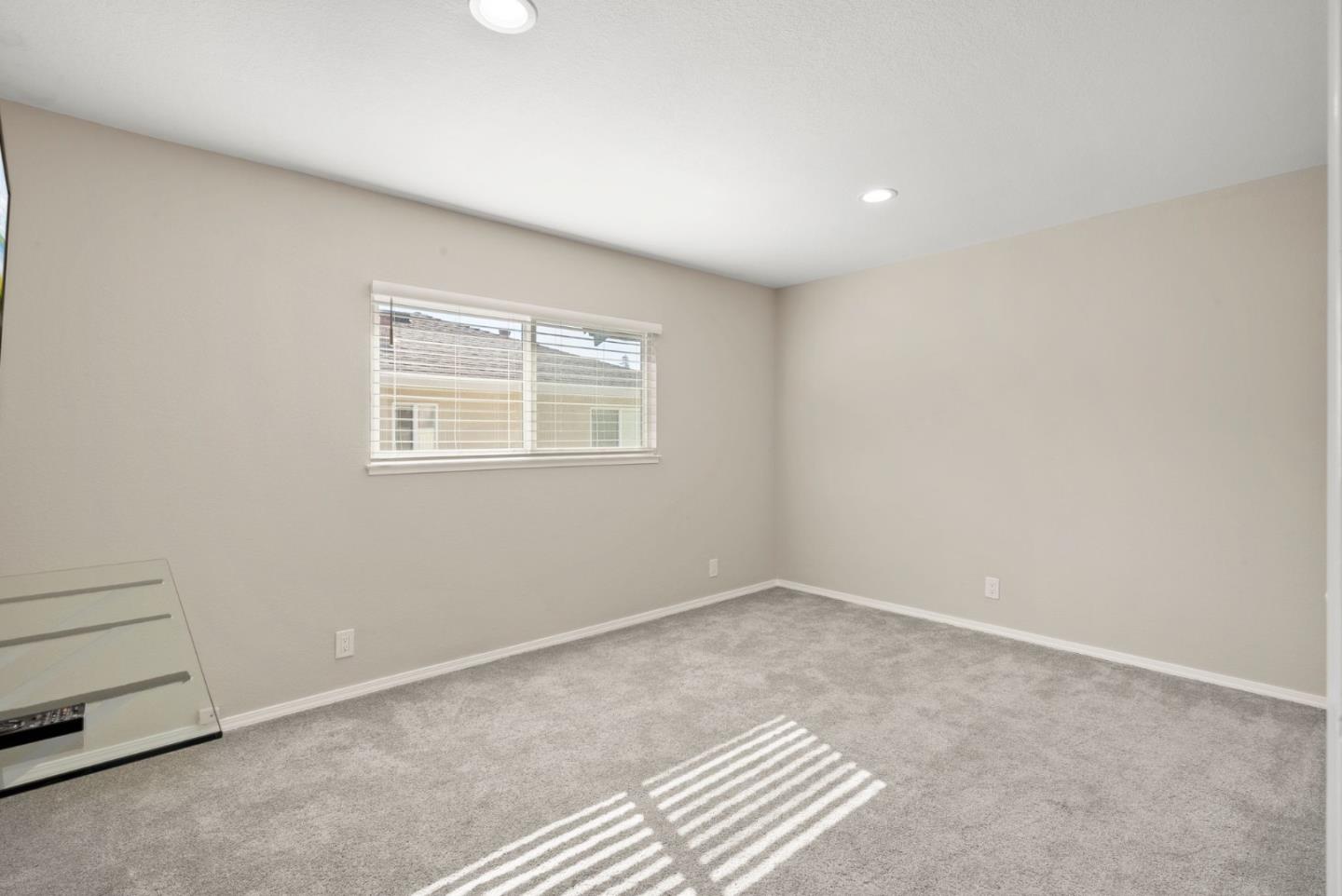 Detail Gallery Image 11 of 22 For 1925 Bellomy St #8,  Santa Clara,  CA 95050 - 2 Beds | 2 Baths