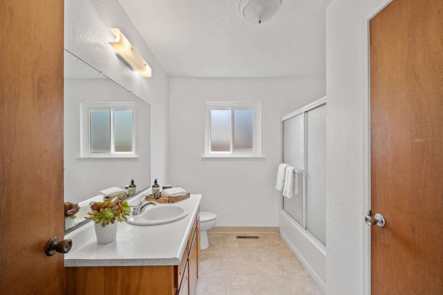 Detail Gallery Image 25 of 32 For 1124 Hamilton Ave, Seaside,  CA 93955 - 3 Beds | 2 Baths