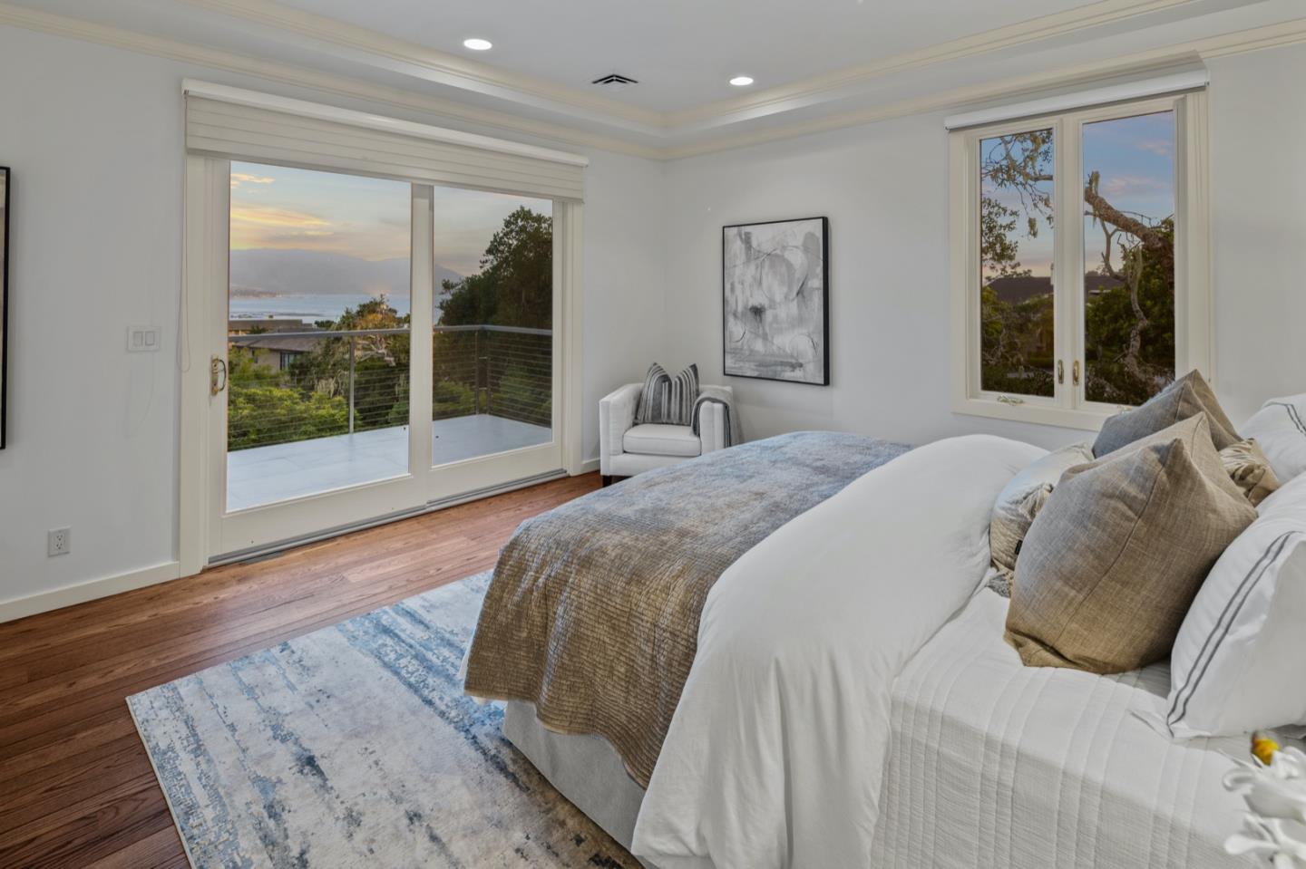 Detail Gallery Image 12 of 30 For 3307 17 Mile Drive #3,  Pebble Beach,  CA 93953 - 3 Beds | 3/1 Baths