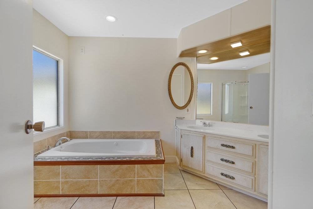 Detail Gallery Image 40 of 64 For 13967 Monte De Oro #11,  Castroville,  CA 95012 - 2 Beds | 2 Baths