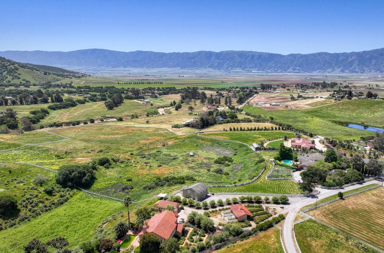 29225 Chualar Canyon Road, Chualar, California 93925, 4 Bedrooms Bedrooms, ,5 BathroomsBathrooms,Residential,For Sale,29225 Chualar Canyon Road,ML81967185