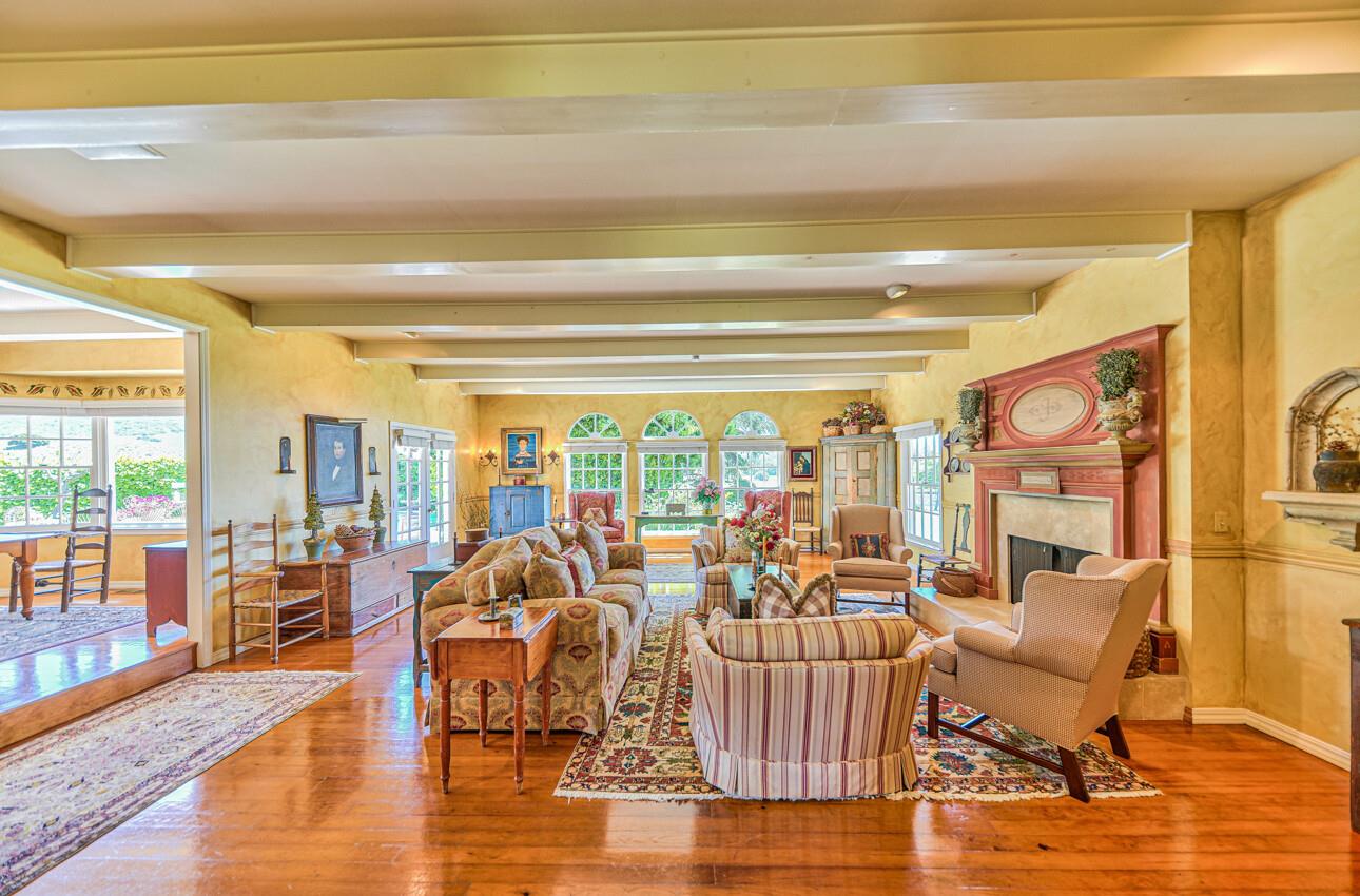 29225 Chualar Canyon Road, Chualar, California 93925, 4 Bedrooms Bedrooms, ,5 BathroomsBathrooms,Residential,For Sale,29225 Chualar Canyon Road,ML81967185
