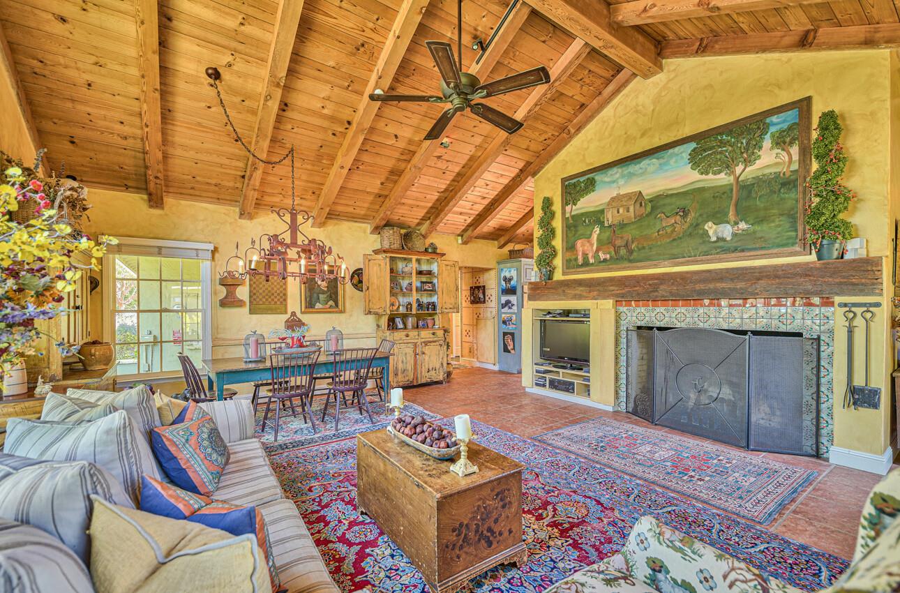 29225 Chualar Canyon Road, Chualar, California 93925, 4 Bedrooms Bedrooms, ,5 BathroomsBathrooms,Residential,For Sale,29225 Chualar Canyon Road,ML81967185