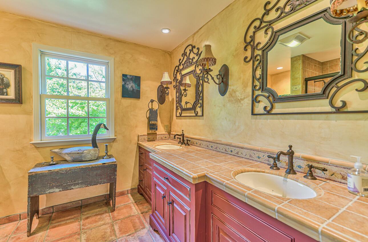 Detail Gallery Image 44 of 93 For 29225 Chualar Canyon Rd, Chualar,  CA 93925 - 4 Beds | 5/2 Baths