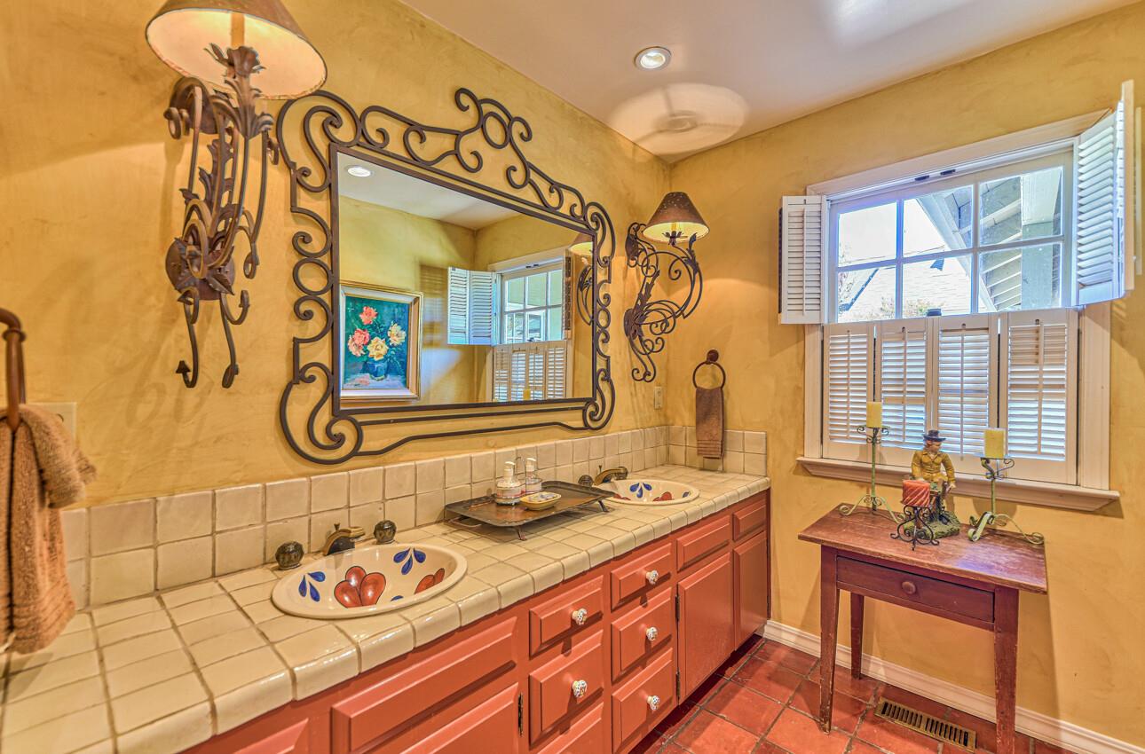 Detail Gallery Image 48 of 93 For 29225 Chualar Canyon Rd, Chualar,  CA 93925 - 4 Beds | 5/2 Baths