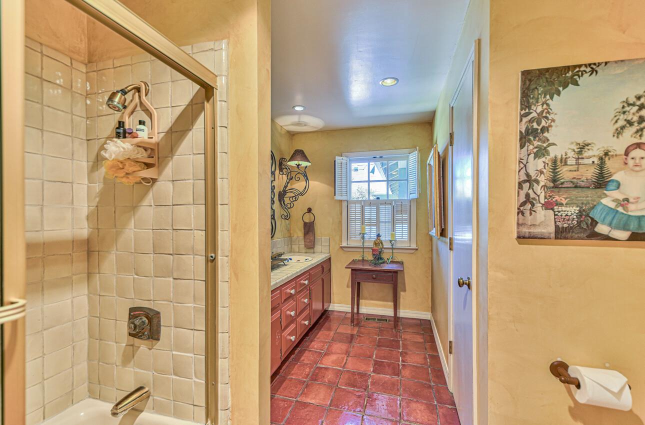 29225 Chualar Canyon Road, Chualar, California 93925, 4 Bedrooms Bedrooms, ,5 BathroomsBathrooms,Residential,For Sale,29225 Chualar Canyon Road,ML81967185