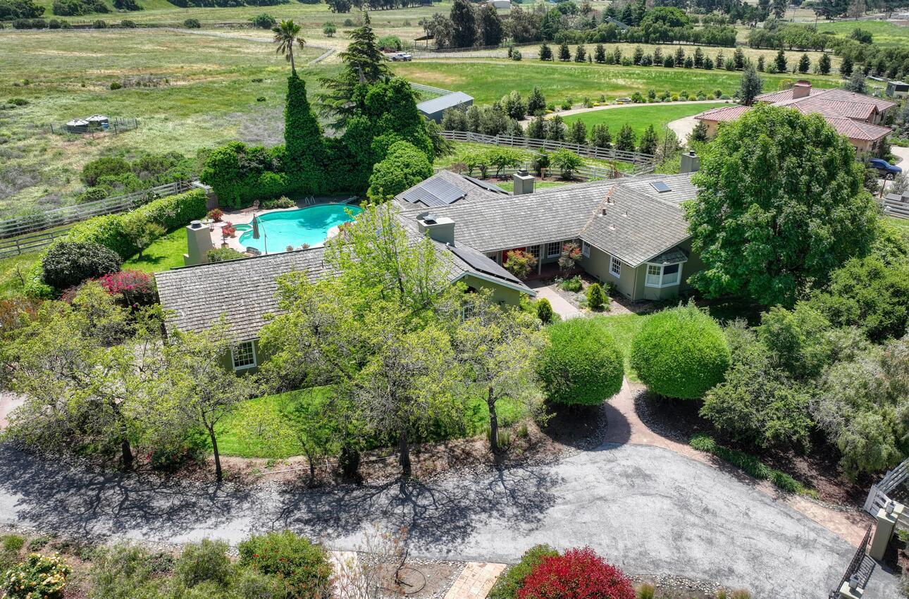 29225 Chualar Canyon Road, Chualar, California 93925, 4 Bedrooms Bedrooms, ,5 BathroomsBathrooms,Residential,For Sale,29225 Chualar Canyon Road,ML81967185