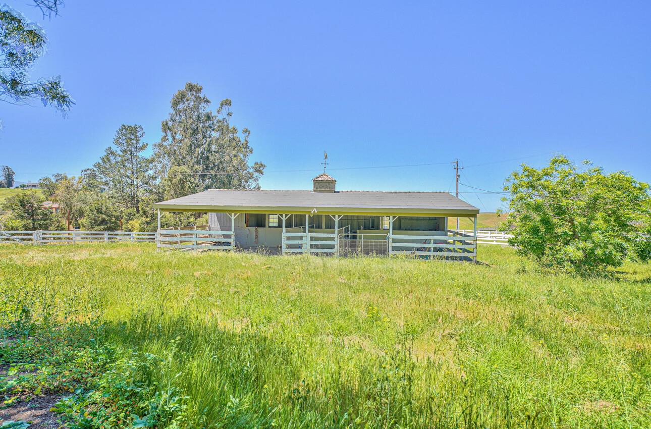 Detail Gallery Image 81 of 93 For 29225 Chualar Canyon Rd, Chualar,  CA 93925 - 7 Beds | 5/2 Baths