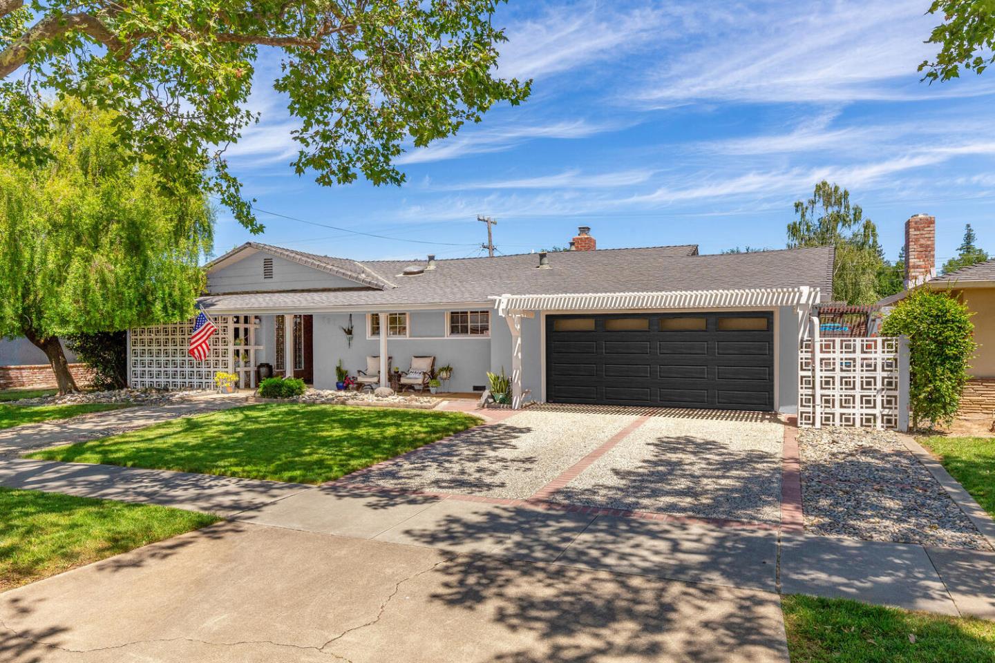 727 W 6th St, Gilroy, CA 95020 photo 4