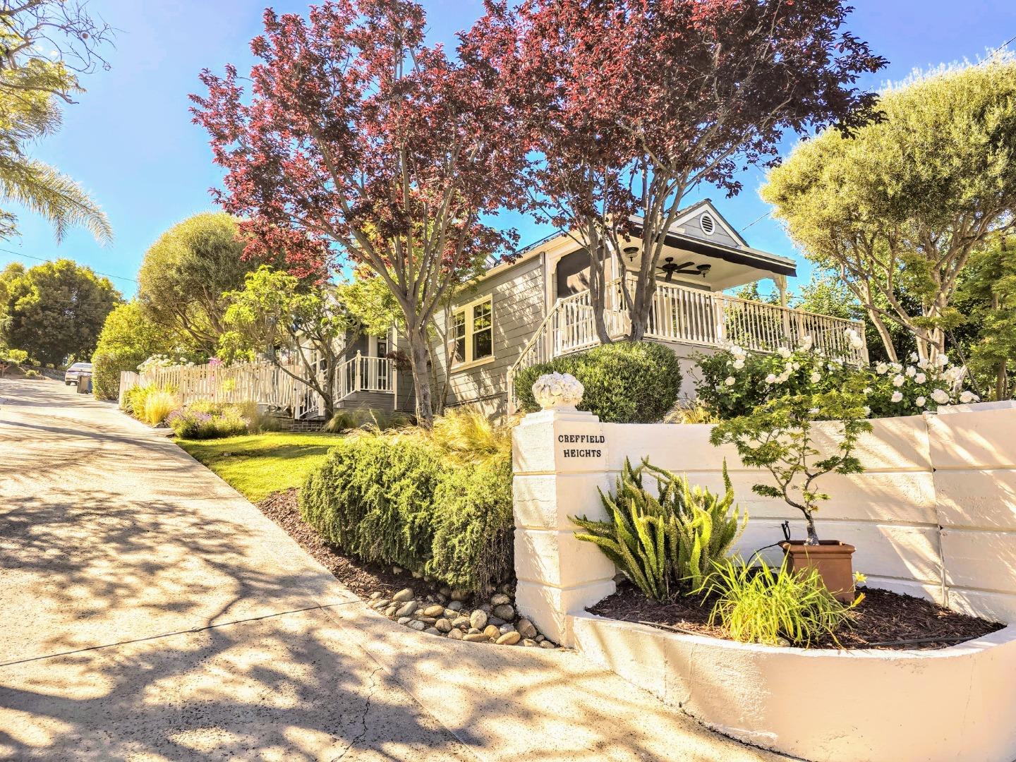 Detail Gallery Image 1 of 25 For 101 Creffield Hts, Los Gatos,  CA 95030 - 2 Beds | 1 Baths