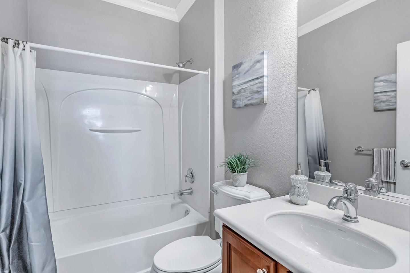 Detail Gallery Image 30 of 40 For 1121 Sierra Madres Ter, San Jose,  CA 95126 - 2 Beds | 2/1 Baths