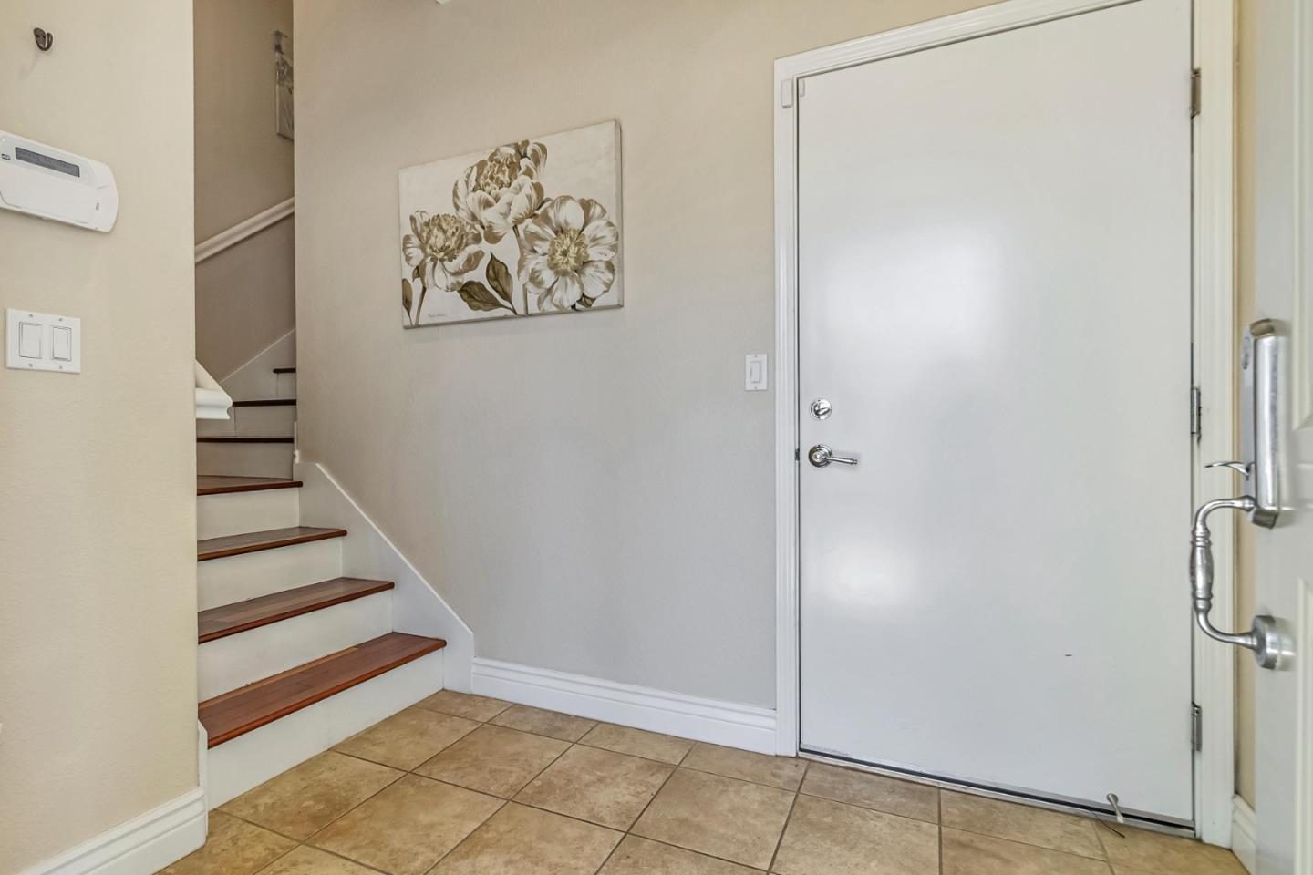 Detail Gallery Image 7 of 40 For 1121 Sierra Madres Ter, San Jose,  CA 95126 - 2 Beds | 2/1 Baths