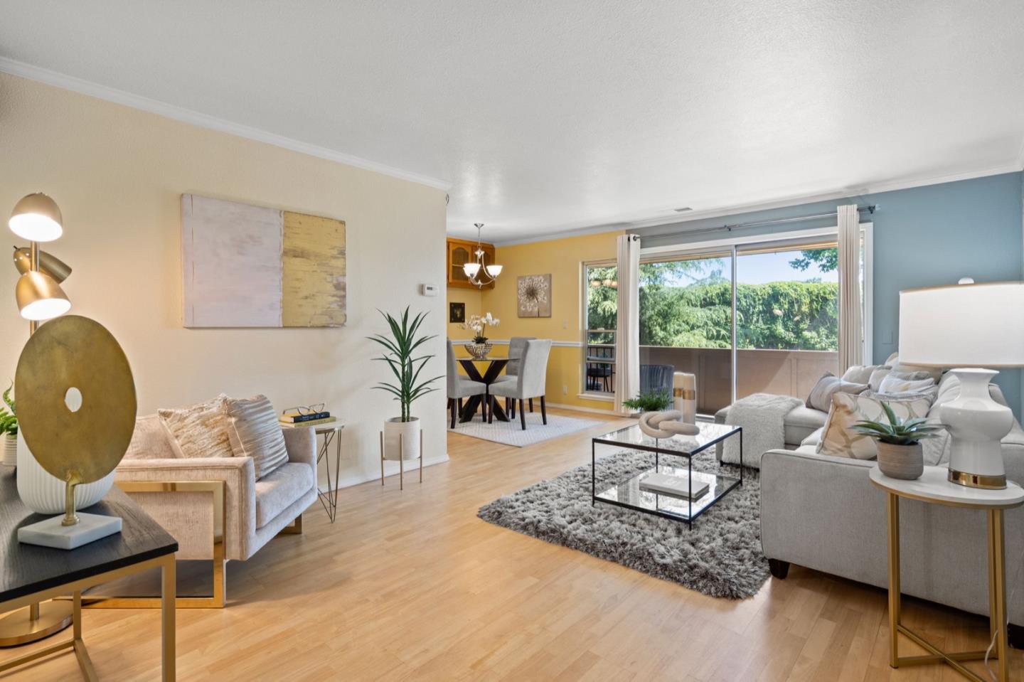 Detail Gallery Image 3 of 26 For 2464 W Bayshore Rd #3,  Palo Alto,  CA 94303 - 2 Beds | 1 Baths