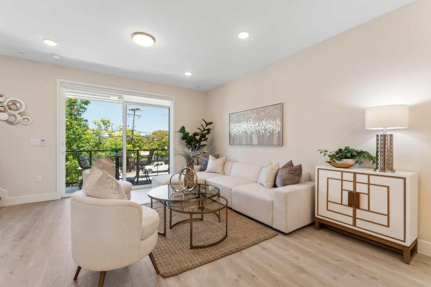 Detail Gallery Image 17 of 43 For 820 E Duane Ave #3,  Sunnyvale,  CA 94085 - 3 Beds | 3/1 Baths