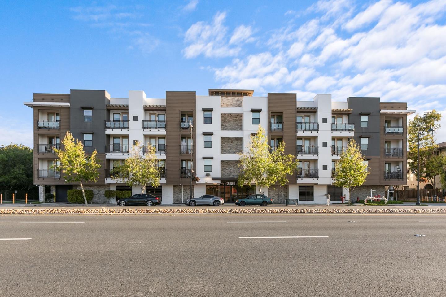 Detail Gallery Image 1 of 1 For 2585 El Camino Real #406,  Santa Clara,  CA 95051 - 3 Beds | 2 Baths