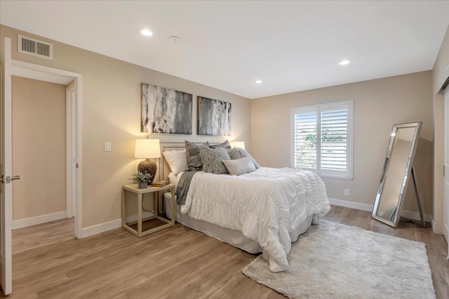 Detail Gallery Image 14 of 29 For 2757 Mauricia Ave #B,  Santa Clara,  CA 95051 - 2 Beds | 2 Baths