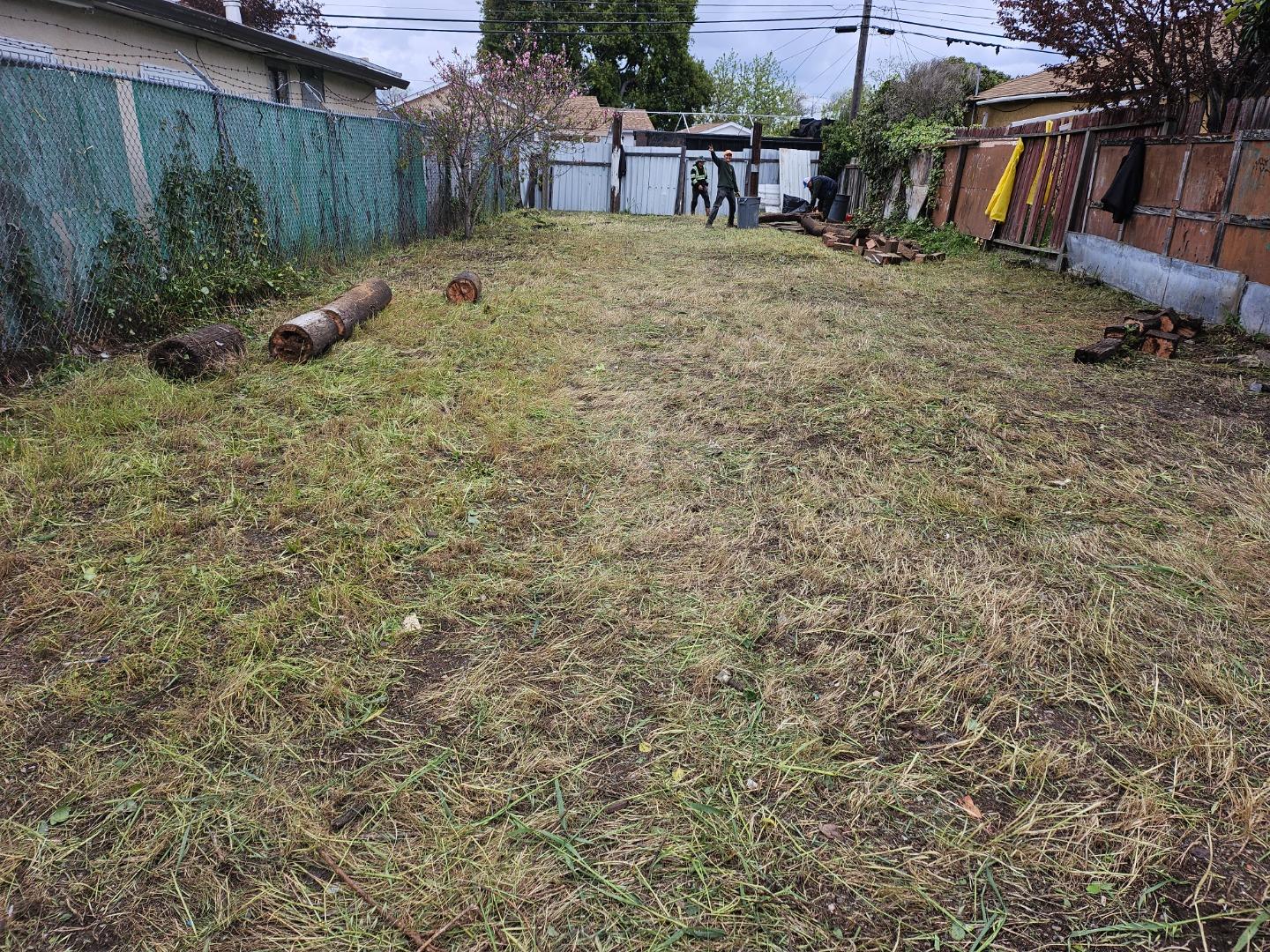 Detail Gallery Image 2 of 10 For 1002 Alberni Street, East Palo Alto,  CA 94303 - – Beds | – Baths