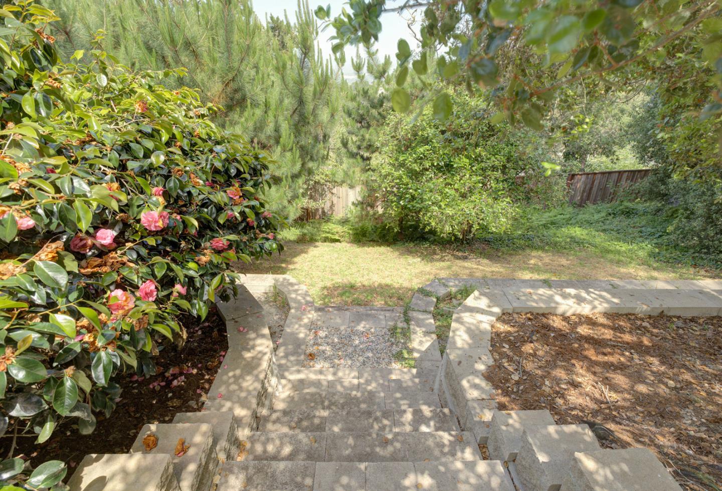 Detail Gallery Image 31 of 34 For 4113 Crest Rd, Pebble Beach,  CA 93953 - 3 Beds | 2/1 Baths