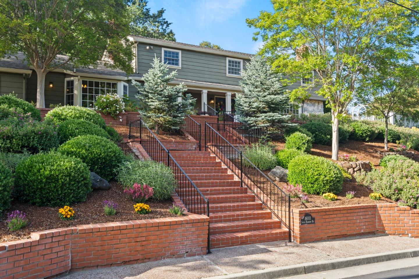 Detail Gallery Image 1 of 1 For 16101 S Kennedy Rd, Los Gatos,  CA 95030 - 4 Beds | 3/1 Baths