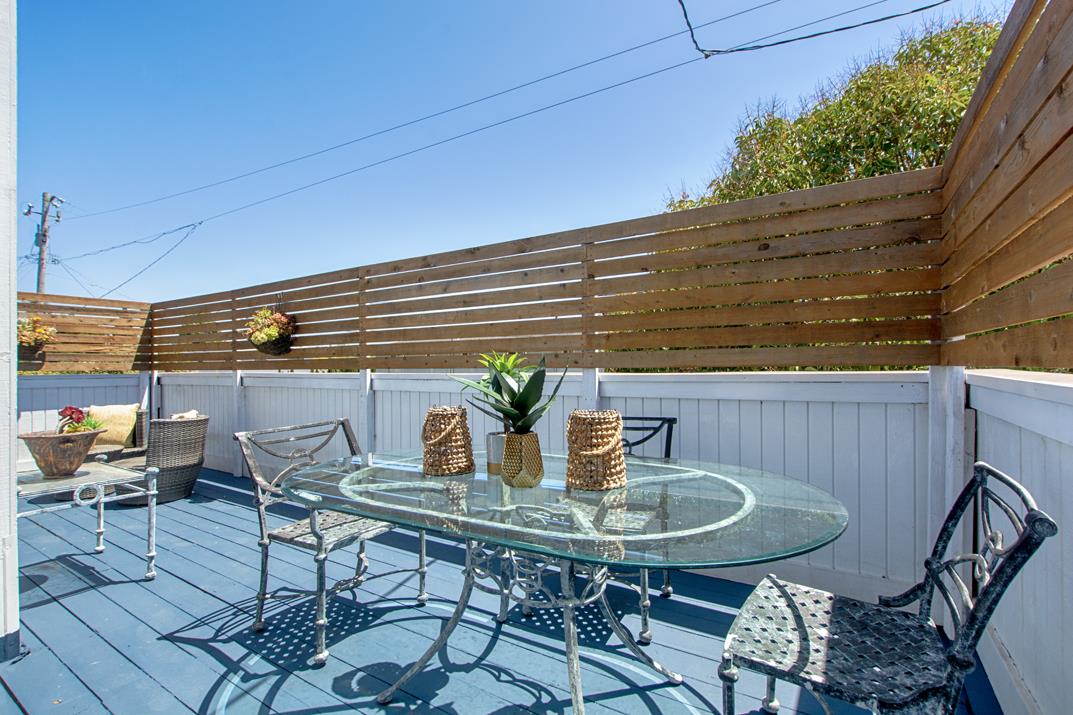 Detail Gallery Image 1 of 1 For 266 North Ave, Aptos,  CA 95003 - 2 Beds | 2 Baths