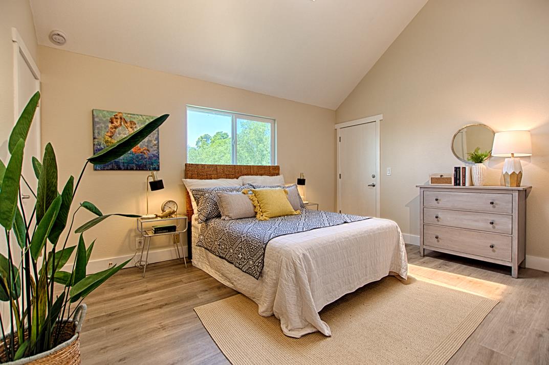 Detail Gallery Image 10 of 21 For 266 North Ave, Aptos,  CA 95003 - 2 Beds | 2 Baths