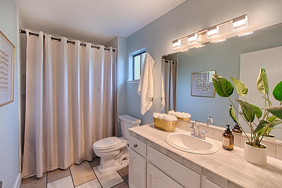 Detail Gallery Image 13 of 21 For 266 North Ave, Aptos,  CA 95003 - 2 Beds | 2 Baths