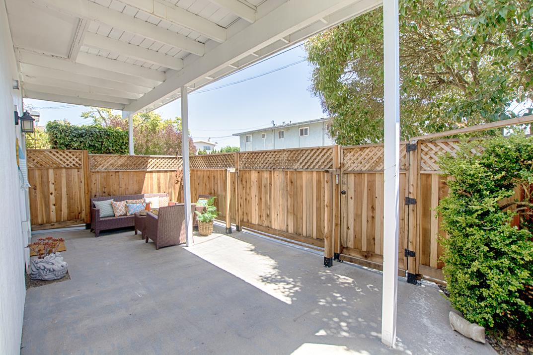 Detail Gallery Image 18 of 21 For 266 North Ave, Aptos,  CA 95003 - 2 Beds | 2 Baths