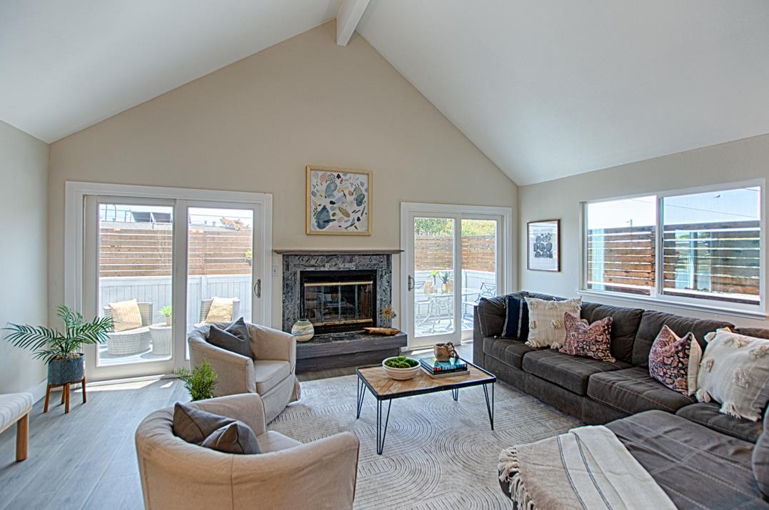 Detail Gallery Image 5 of 21 For 266 North Ave, Aptos,  CA 95003 - 2 Beds | 2 Baths