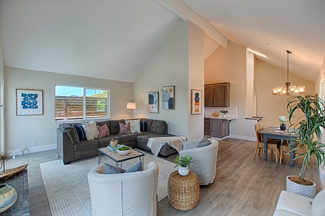 Detail Gallery Image 6 of 21 For 266 North Ave, Aptos,  CA 95003 - 2 Beds | 2 Baths