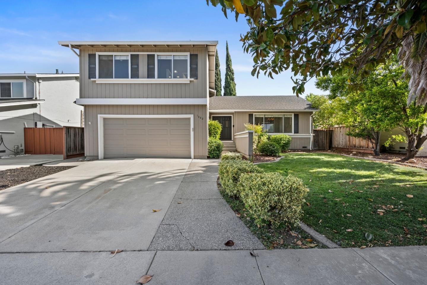 Detail Gallery Image 1 of 1 For 1062 Edenbury Ln, San Jose,  CA 95136 - 4 Beds | 2/1 Baths