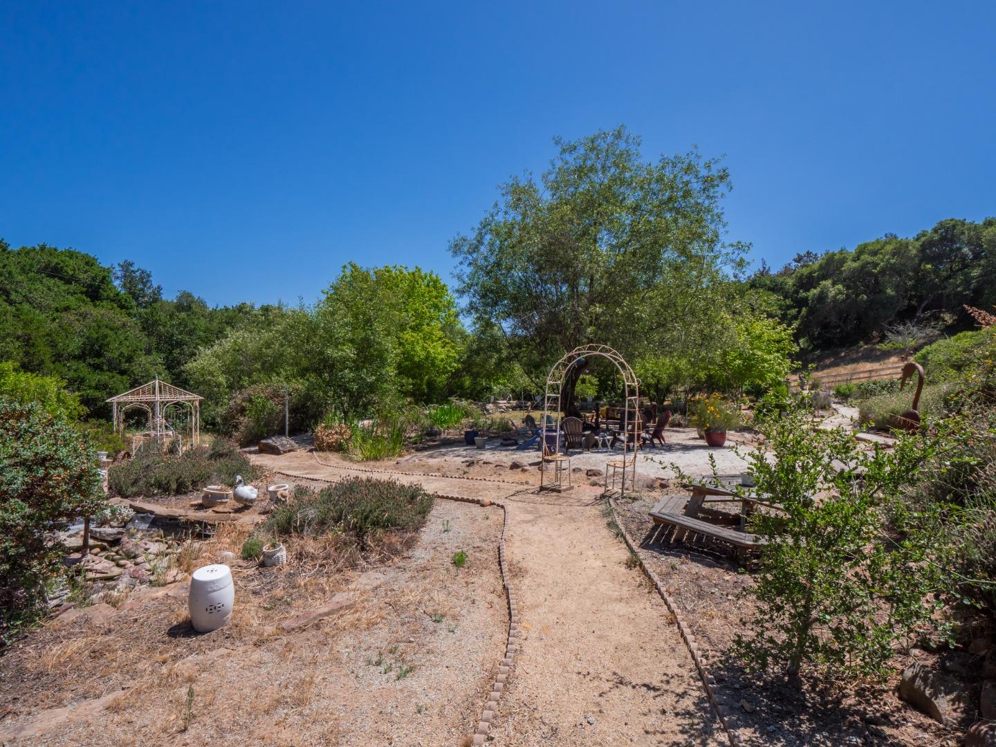 Detail Gallery Image 125 of 148 For 18703 Caris Ln, Aromas,  CA 95004 - 4 Beds | 4/1 Baths