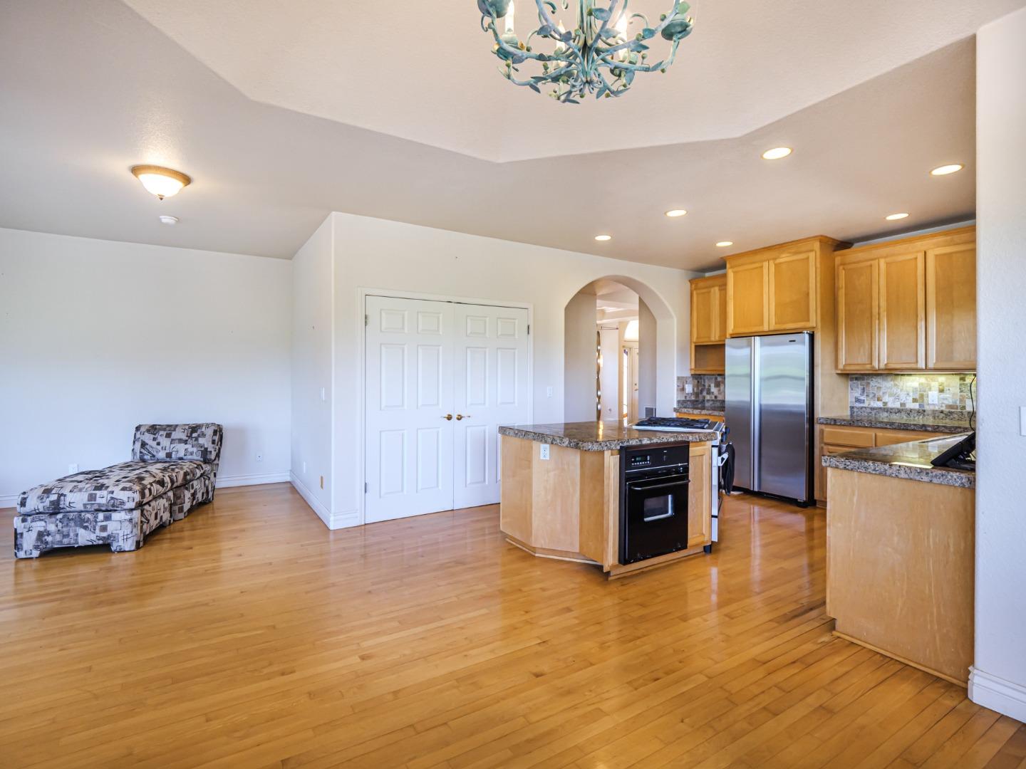 Detail Gallery Image 28 of 148 For 18703 Caris Ln, Aromas,  CA 95004 - 4 Beds | 4/1 Baths