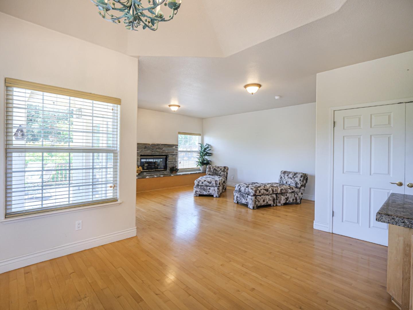 Detail Gallery Image 29 of 148 For 18703 Caris Ln, Aromas,  CA 95004 - 4 Beds | 4/1 Baths