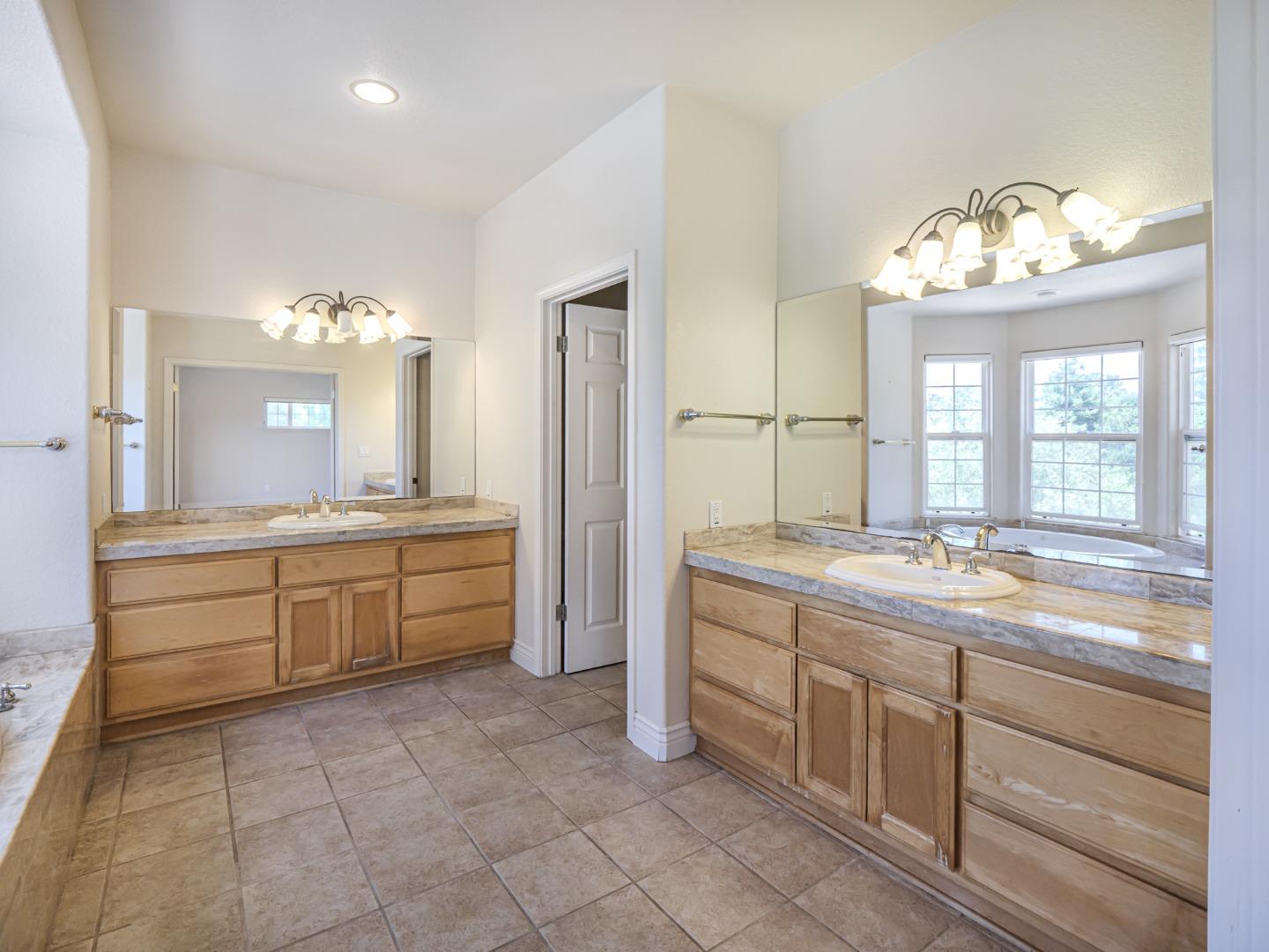 Detail Gallery Image 36 of 148 For 18703 Caris Ln, Aromas,  CA 95004 - 4 Beds | 4/1 Baths