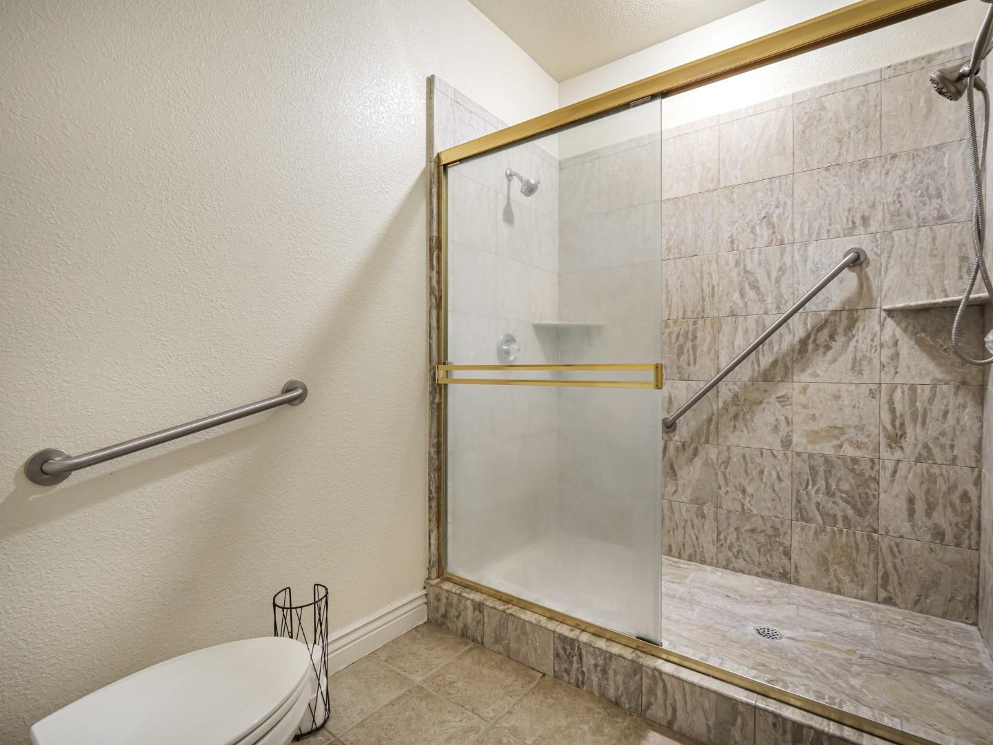 Detail Gallery Image 38 of 148 For 18703 Caris Ln, Aromas,  CA 95004 - 4 Beds | 4/1 Baths