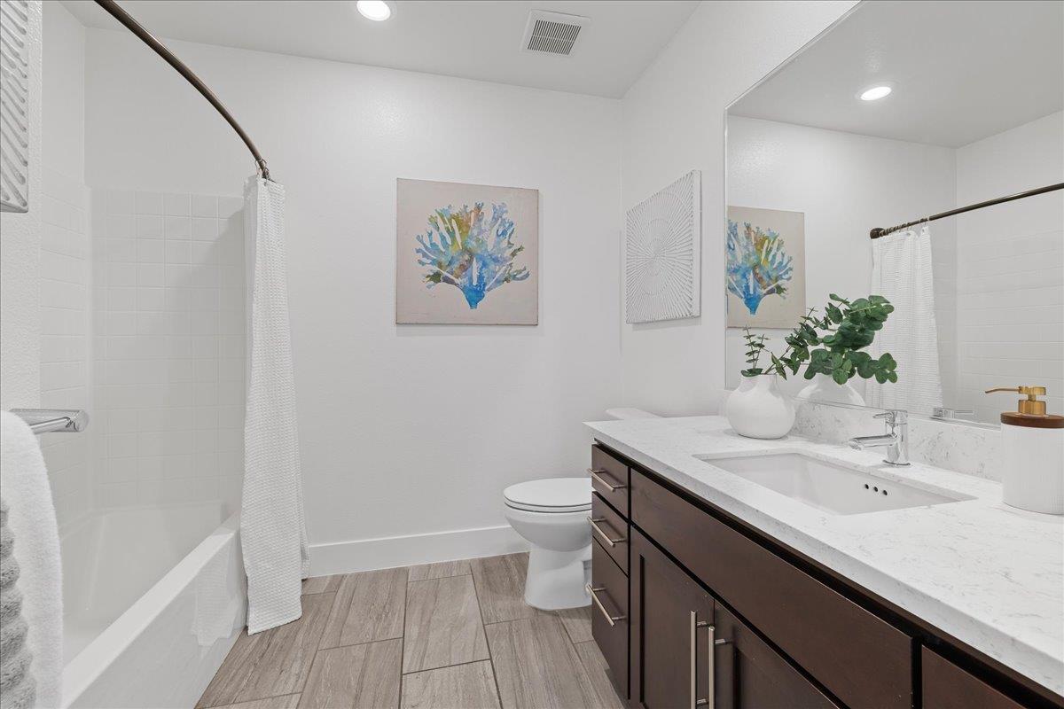 Detail Gallery Image 20 of 26 For 310 Riesling Ave #33,  Milpitas,  CA 95035 - 3 Beds | 2/1 Baths