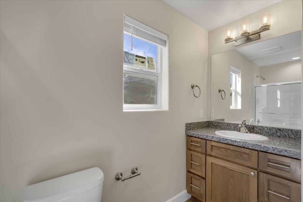 Detail Gallery Image 12 of 14 For 1060 South St, Hollister,  CA 95023 - – Beds | – Baths