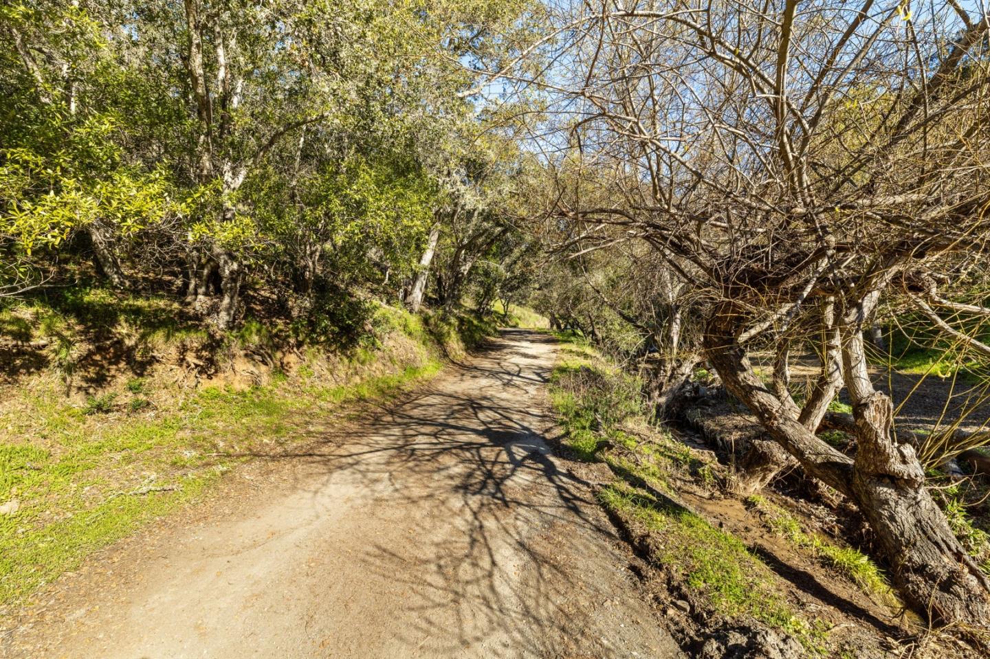 4 El Vanada Road, Redwood City, California 94062, ,Land,For Sale,4 El Vanada Road,ML81967508