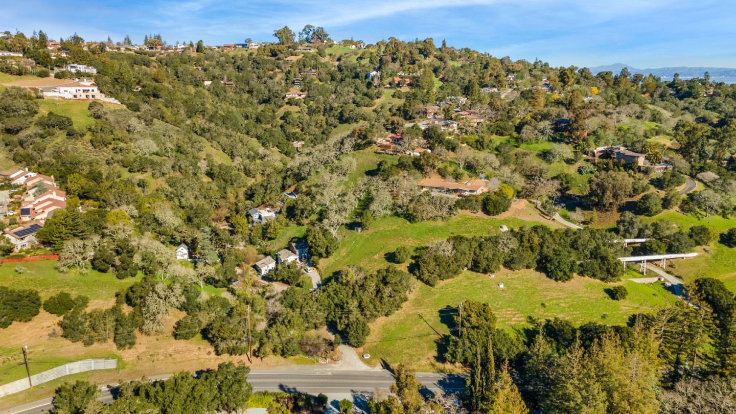 4 El Vanada Road, Redwood City, California 94062, ,Land,For Sale,4 El Vanada Road,ML81967508