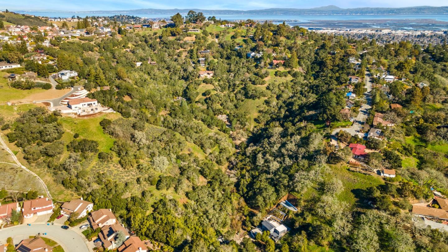4 El Vanada Road, Redwood City, California 94062, ,Land,For Sale,4 El Vanada Road,ML81967508
