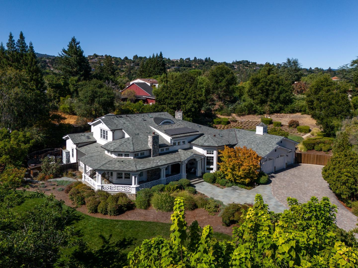 Detail Gallery Image 47 of 56 For 26074 Mulberry Ln, Los Altos Hills,  CA 94022 - 6 Beds | 6/1 Baths