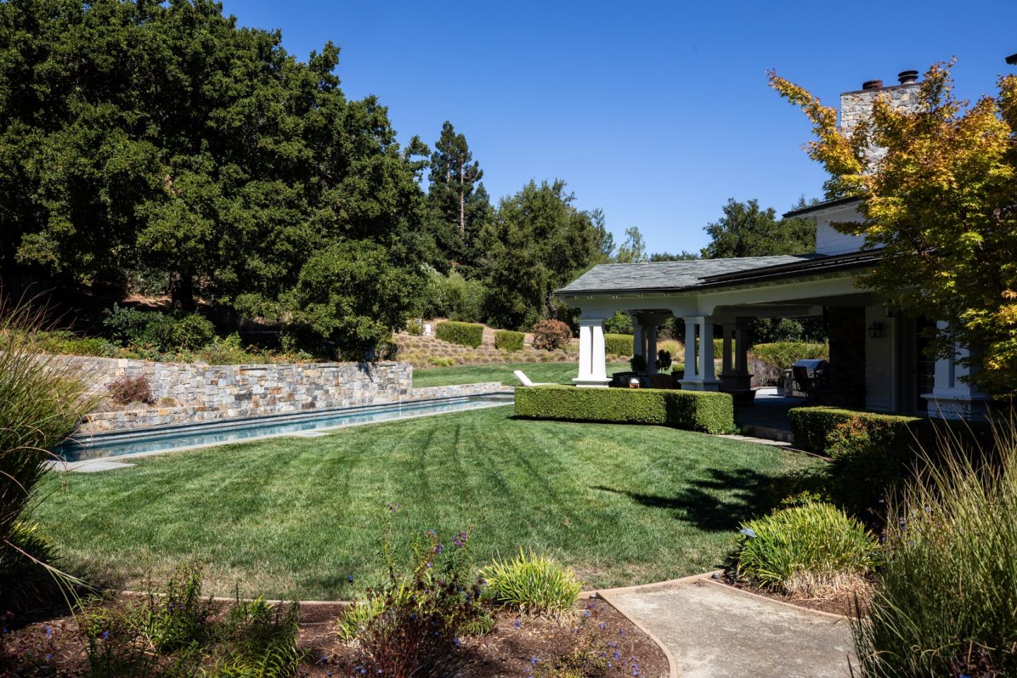 Detail Gallery Image 50 of 56 For 26074 Mulberry Ln, Los Altos Hills,  CA 94022 - 6 Beds | 6/1 Baths