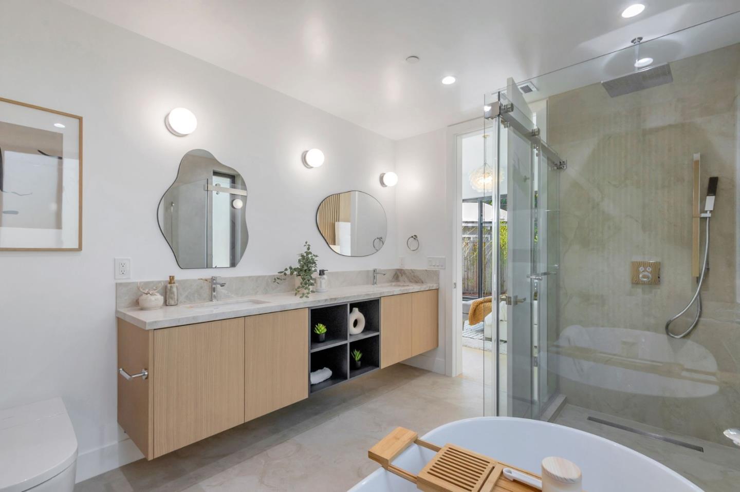 Detail Gallery Image 36 of 69 For 769 Allen Ct, Palo Alto,  CA 94303 - 5 Beds | 5/1 Baths