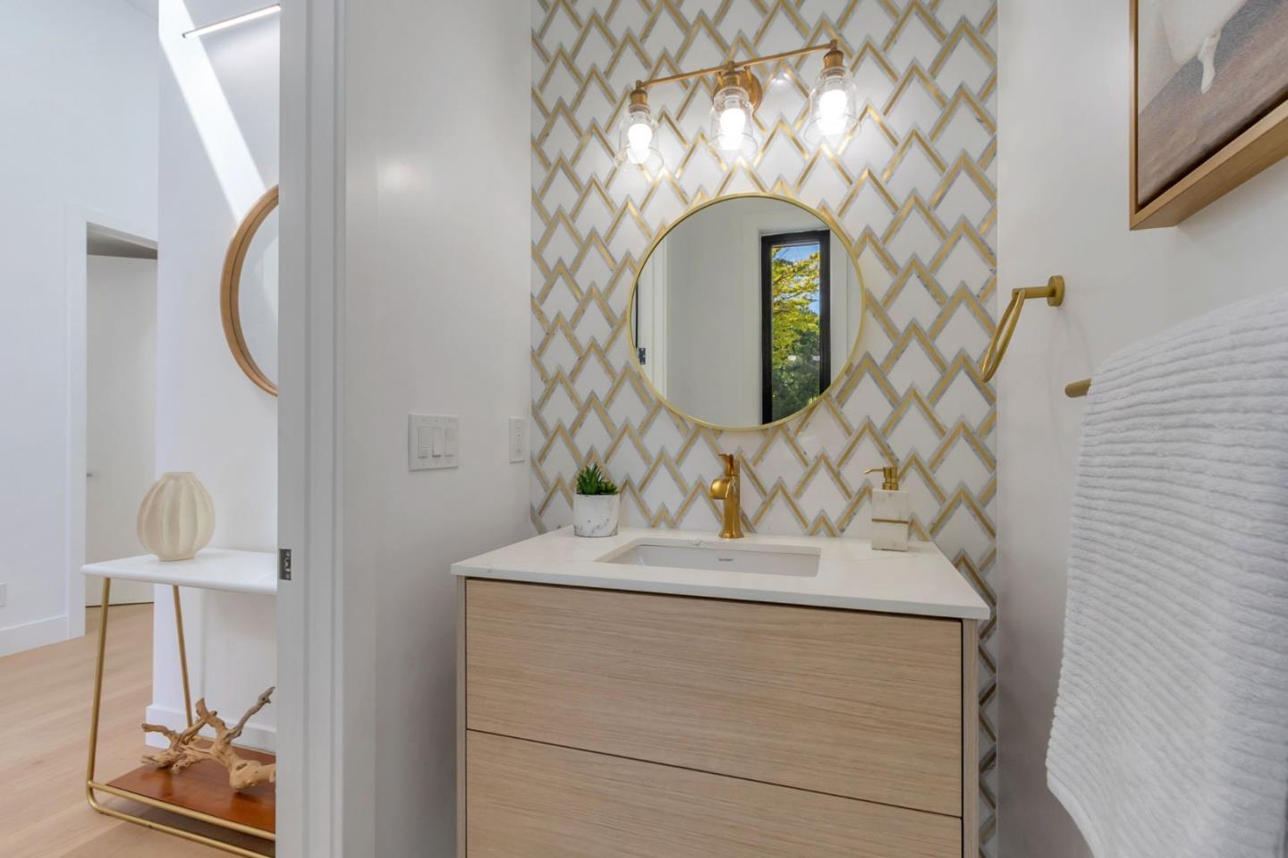 Detail Gallery Image 41 of 69 For 769 Allen Ct, Palo Alto,  CA 94303 - 5 Beds | 5/1 Baths