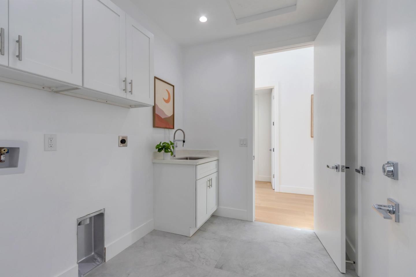 Detail Gallery Image 43 of 69 For 769 Allen Ct, Palo Alto,  CA 94303 - 5 Beds | 5/1 Baths