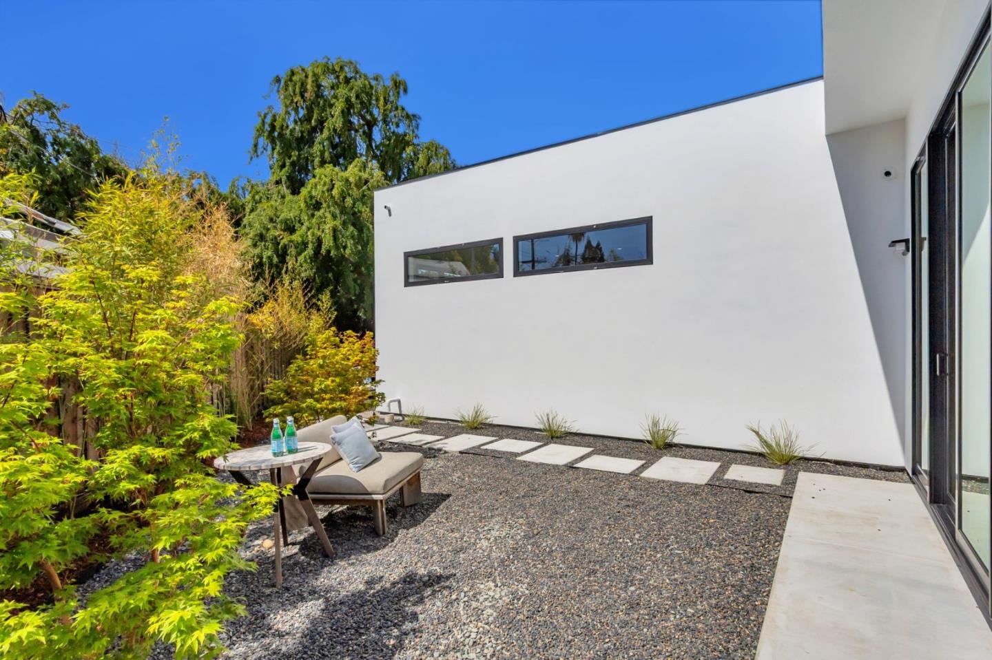 Detail Gallery Image 47 of 69 For 769 Allen Ct, Palo Alto,  CA 94303 - 5 Beds | 5/1 Baths