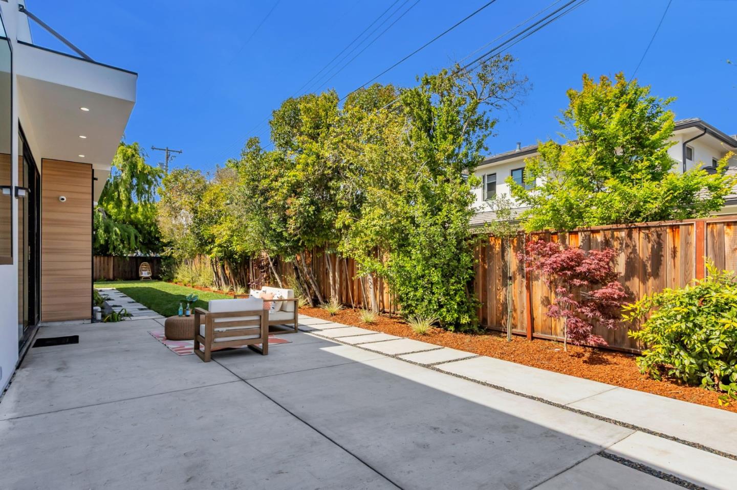 Detail Gallery Image 52 of 69 For 769 Allen Ct, Palo Alto,  CA 94303 - 5 Beds | 5/1 Baths