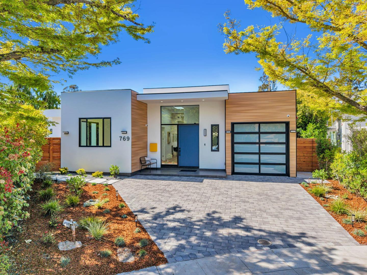 Detail Gallery Image 57 of 69 For 769 Allen Ct, Palo Alto,  CA 94303 - 5 Beds | 5/1 Baths