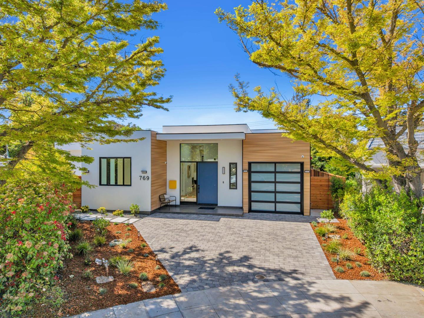 Detail Gallery Image 58 of 69 For 769 Allen Ct, Palo Alto,  CA 94303 - 5 Beds | 5/1 Baths