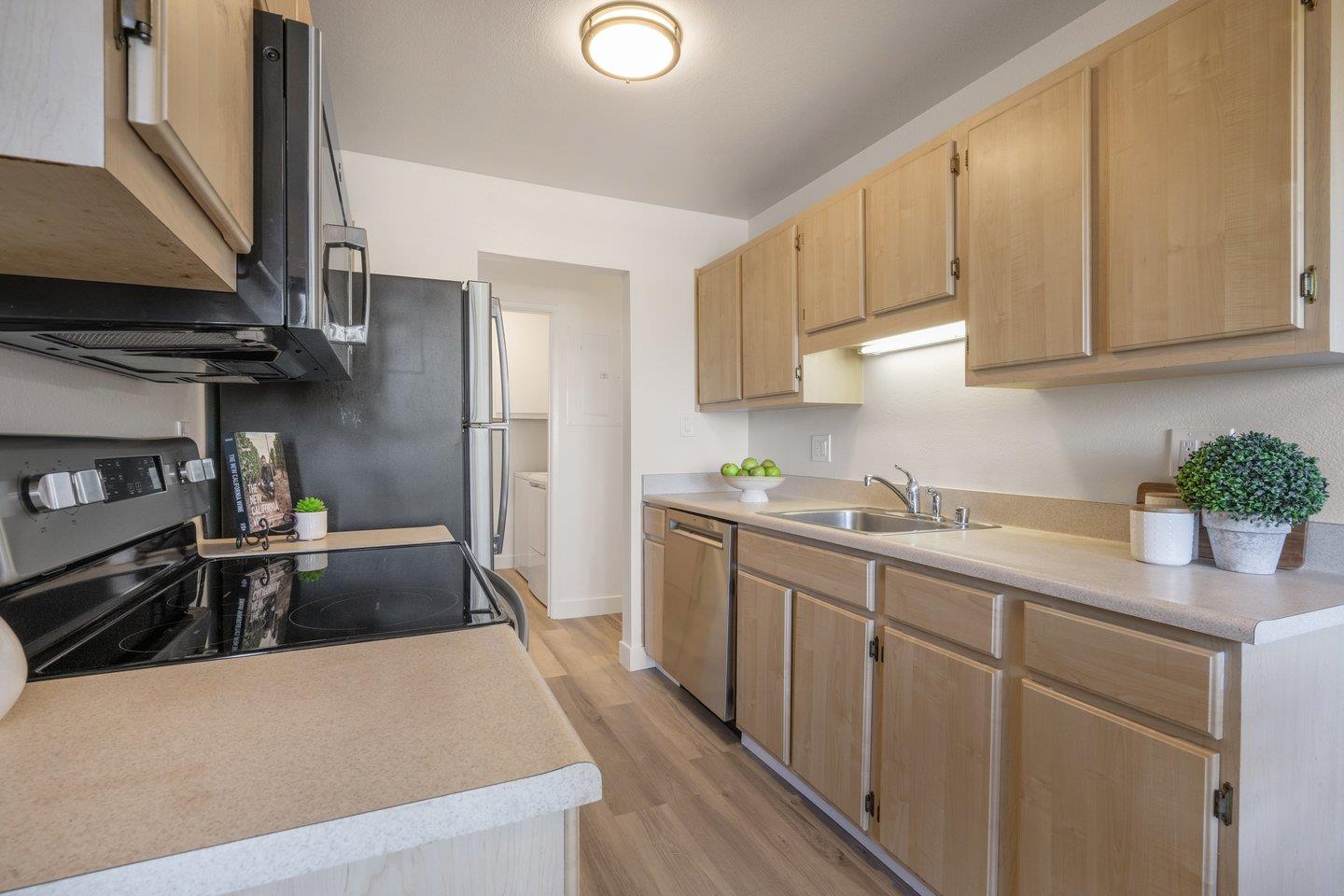Detail Gallery Image 12 of 25 For 1051 Beach Park Blvd #220,  Foster City,  CA 94404 - 1 Beds | 1 Baths